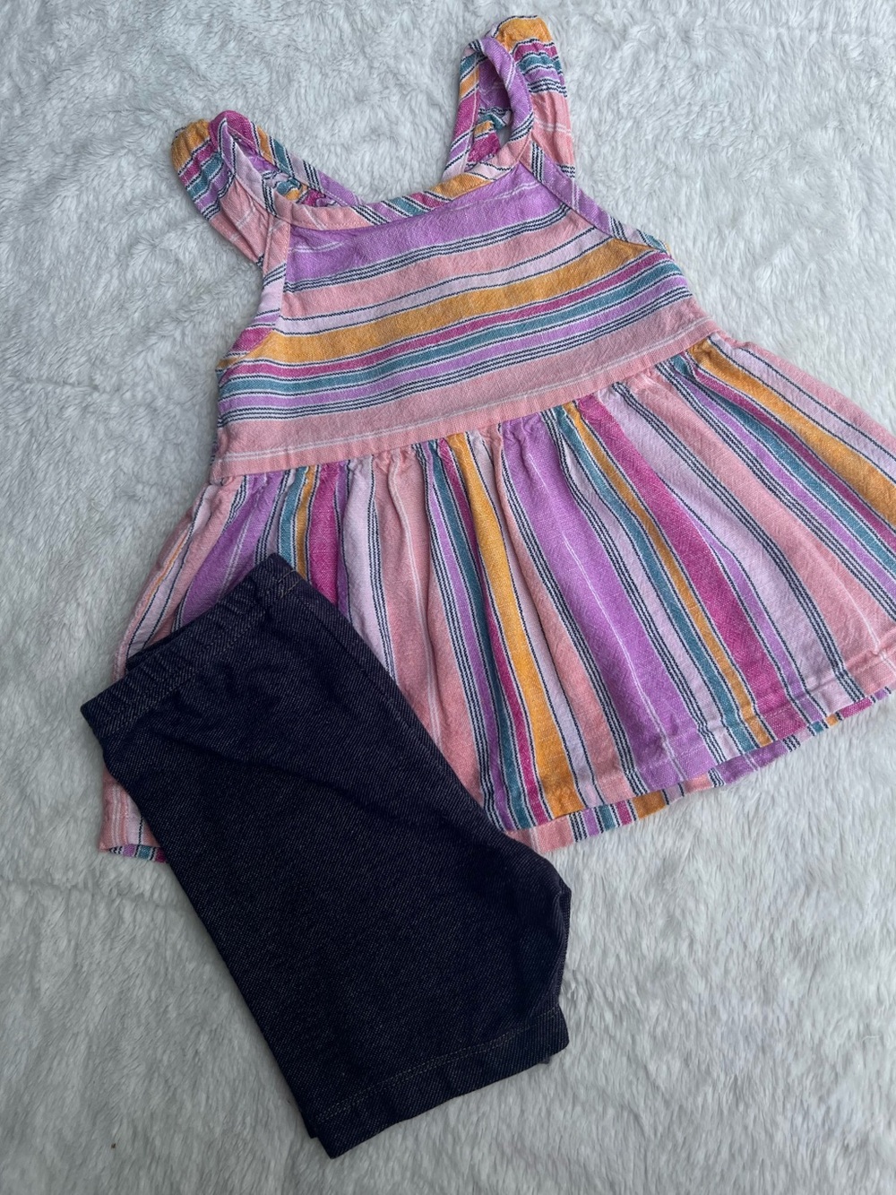 CARTERS Toddler Girls Striped Linen Top with Navy “denim” Bike Shorts sz 24M